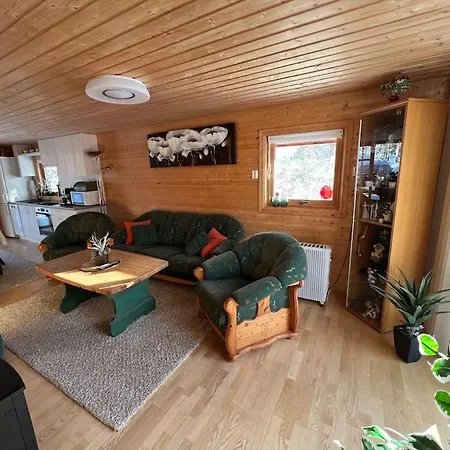 Cozy Cabin In Senja, Quite Modern, Built In 2017 * Brygghaugen