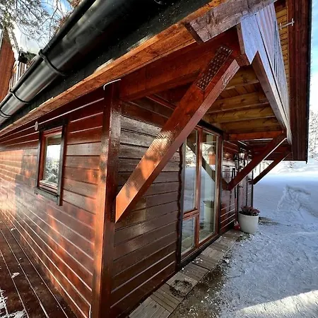 Vakantiehuis Cozy Cabin In Senja, Quite Modern, Built In 2017 Brygghaugen